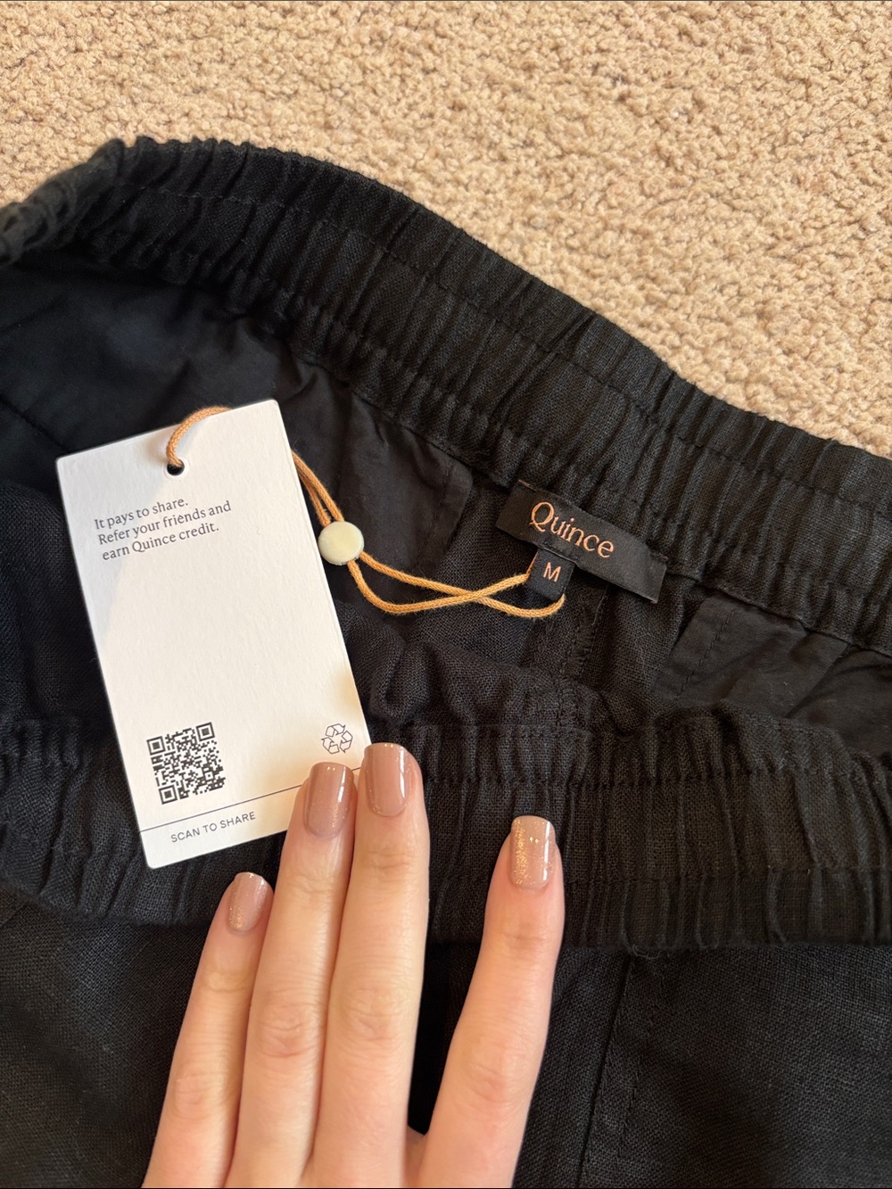 Quince European Linen Black High-Waist Drawstring Women’s Shorts - Picture 5 of 7
